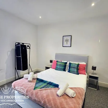 Warwick St By Prestige Properties Sa Барроу-ин-Фернесс Экстерьер фото