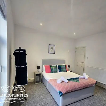 Warwick St By Prestige Properties Sa Барроу-ин-Фернесс Экстерьер фото